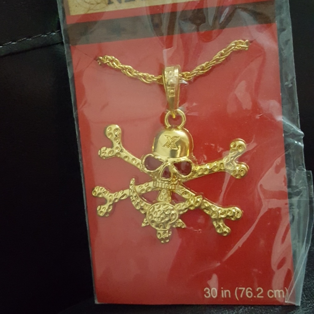 Skull necklace